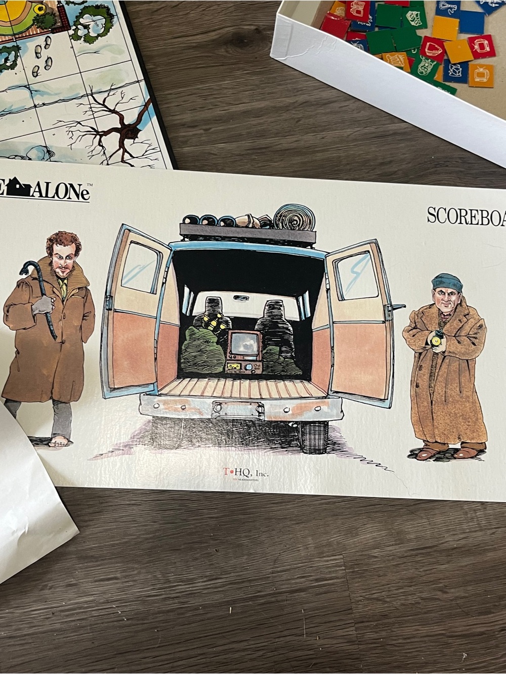 Home Alone Retro Board game family friendly based on movie - Picture 8 of 16